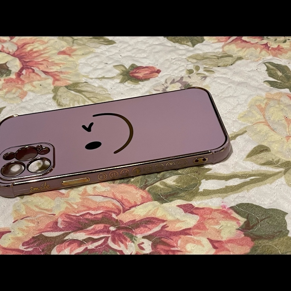 Phone case Compatible with iPhone 12 Pro Max Case, Cute Happy Smiley Face - Picture 5 of 10